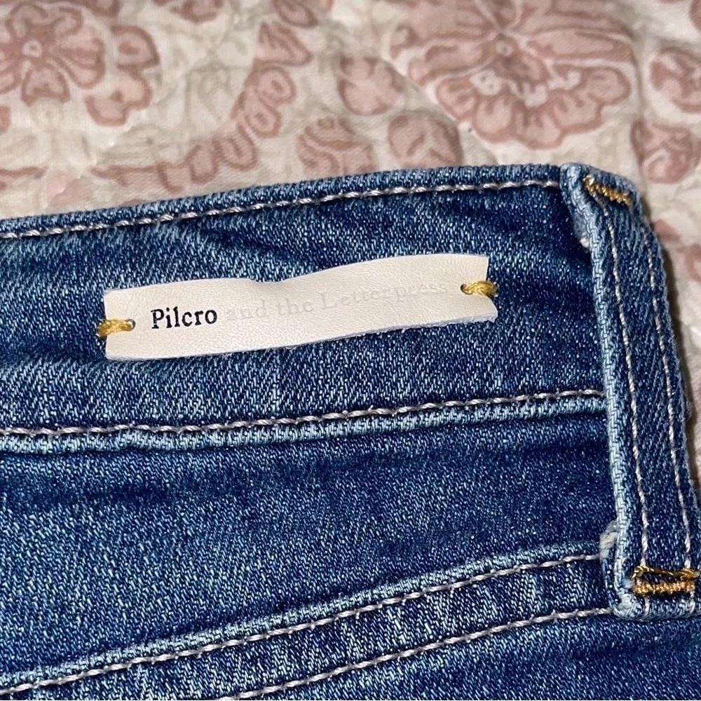 🔥 Anthropologie-Pilcro and the Letter Press Jean shorts 🔥